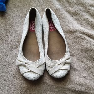 Womens flats